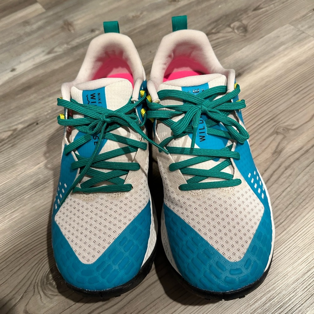 Nike Women's Athletic Shoes - Teal, White, and Pink